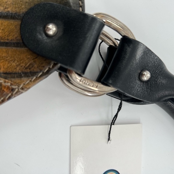 VINTAGE Rare Fendi palm leather hand purse - Picture 9 of 13